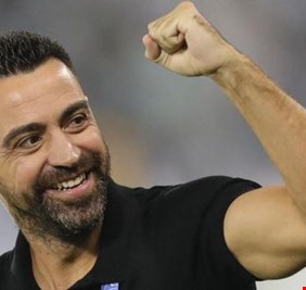 بطل أوروبا يمنح تشافي 3 حلول سحرية