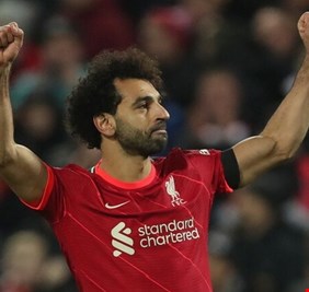 نجم ليفربول أرنولد: صلاح وصل إلى مستوى مخيف