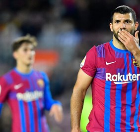 برشلونة يصدر بيانا بشأن أغويرو