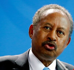 السودان.. حمدوك يكشف سبب عدم تشكيل حكومته منذ توقيع الاتفاق مع البرهان