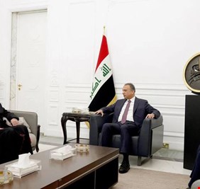 الكاظمي في استقبال الأب فائز جرجيس: الحكومة ضامنة لحرية العبادة وممارسة الطقوس لجميع الطوائف والأديان