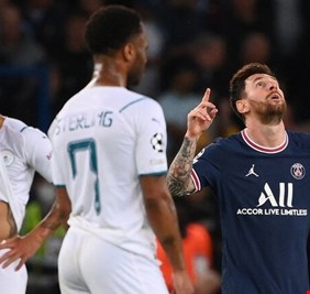 هدف ميسي في شباك مانشستر سيتي يفوز بجائزة الأفضل في دور مجموعات 