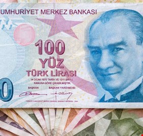 الليرة التركية تواصل صعودها القوي وسط انخفاض بالاحتياطيات الأجنبية