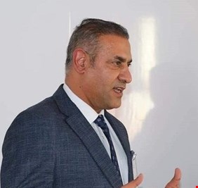 رسالة مجهولة تتسبب بإستقالة محافظ عراقي