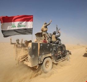 العراق يرفض الدعم الدولي ويكشف عن خطط لزيادة عدد قواته