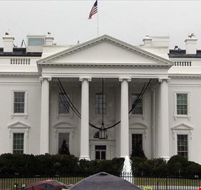 البيت الابيض يكشف عن اسباب زيادة الهجمات على قواعد عسكرية في العراق وسوريا