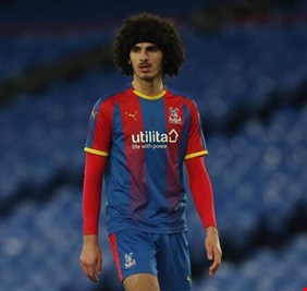 مدرب كريستال بالاس الانجليزي يستدعي لاعب أولمبي العراق للفريق الأول