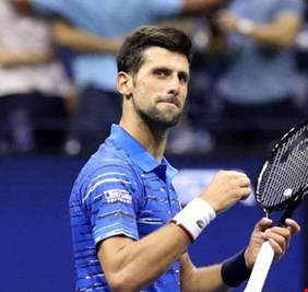 أزمة دجوكوفيتش تتشعب.. والحكومة الإسبانية تفتح تحقيقا