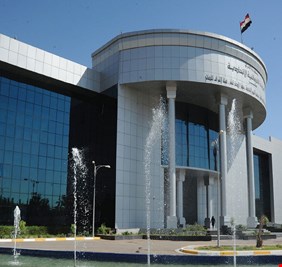 هل ستبطل المحكمة الاتحادية انتخاب الحلبوسي وتعيد اللعبة الى المربع الاول، أم ان الاتفاق السياسي سيتدارك الامر قبل الجلسة الحاسمة؟