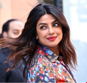 الفنانة الهندية بريانكا شوبرا تستعين بأم بديلة لإنجاب أول طفل لها