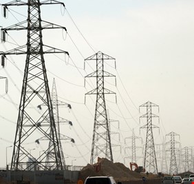 اين وصل ملف الربط الكهربائي مع السعودية؟