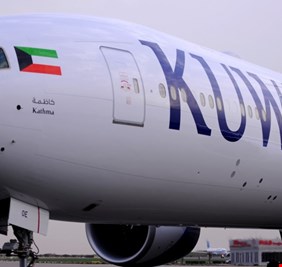 شر البلية ما يضحك .. الكويت تعلق رحلاتها الجوية الى بغداد، وهي  لا تسير أي رحلة جوية الى بغداد منذ سنوات !