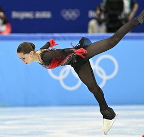 الروسية فالييفا تدخل تاريخ الأولمبياد بإنجاز غير مسبوق