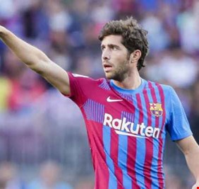 سيرجي روبيرتو يقترب من مغادرة برشلونة