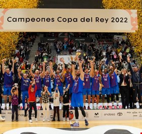 برشلونة يقلب الطاولة على الريال ويتوج بلقب كأس السلة