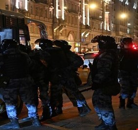 اعتقال 600 شخص شاركوا بمسيرة في موسكو