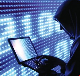 مواقع بنوك ووزارات أوكرانية تتعرض لقرصنة “روسية”