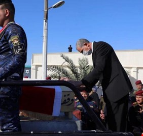 وزير الداخلية يحضر مراسم تشييع الفريق المتقاعد عدنان ثابت ماهر السامرائي