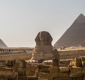 ماذا تخفي الغرفة السرية في هرم خوفو؟