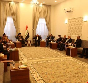 آخر الأنباء: الصدر والإطار يتوصلان الى توافق في نقاط عدة.. والكاظمي لم يزل مرشح الصدر الأوفر حظاً ينافسه العبادي وتوفيق علاوي!