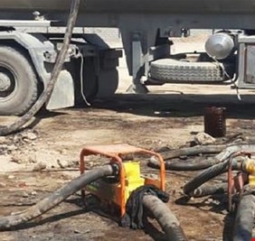 بالصور ..ضبط 6 مواقع و30 صهريجاً لتهريب النفط ومشتقاته في عدة محافظات خلال أسبوع