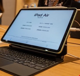 آبل تطلق آيباد الجديد بمواصفات منافسة