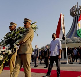 تكريماً لها، ولتضحياتها.. الكاظمي يوعد باستكمال تحويل