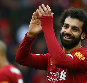 ماذا يدور في الكواليس؟.. مفاجأة محمد صلاح عن العقد الجديد