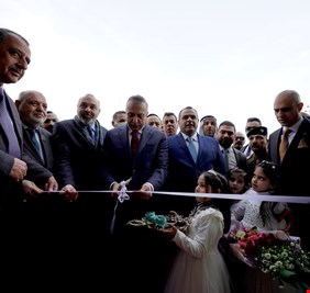 بالصور .. الكاظمي يفتتح مستشفى البتول التعليمي في نينوى