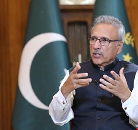 الرئيس الباكستاني: نتطلع لعلاقات ايجابية مع العراق