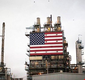 أسعار النفط تتراجع 6 دولارات مع سعي امريكا لتحرير 180 مليون برميل