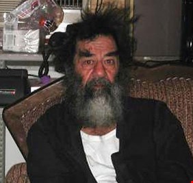 تقرير مثير: كيف نهب صدام حسين مليارات الدولارات من خزائن العراق