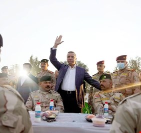 الكاظمي يفاجئ مقاتلي الفرقة 17 جيش عراقي