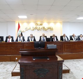 مصادر: العراق بانتظار قرار من المحكمة الاتحادية العليا بشأن الفراغ الدستوري