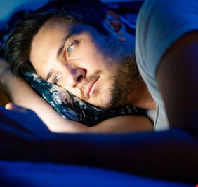 ما هي قاعدة 15 دقيقة للنوم؟