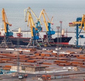 جمهورية دونيتسك تعلن سيطرة قواتها على ميناء ماريوبول