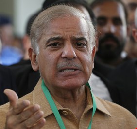 النواب الباكستانيون ينتخبون شهباز شريف رئيسا للوزراء