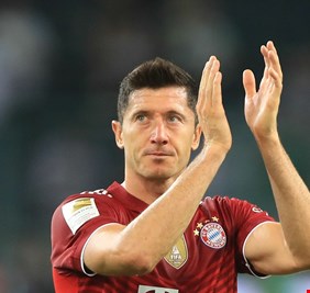 برشلونة يتوصل لاتفاق لضم ليفاندوفسكي