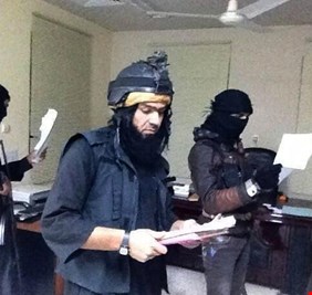 التفاصيل الكاملة لاعتقال شقيق الإرهابي شاكر وهيب في حدود سوريا