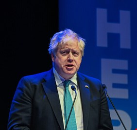 جونسون يتوجه إلى الهند لعقد اجتماع مع نظيره ناريندرا مودي