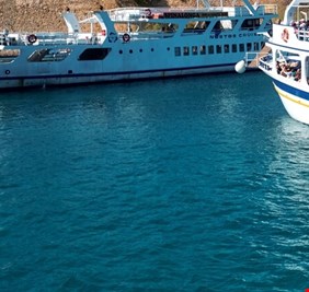 مقتل مهاجر إثر إطلاق نار بين حرس الحدود اليوناني وقارب تركي يقل مهاجرين