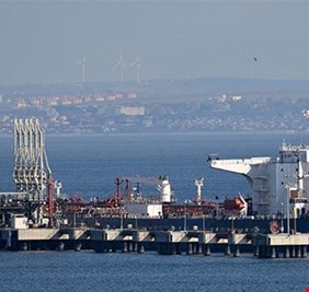 اليونان تصادر ناقلة نفط روسية