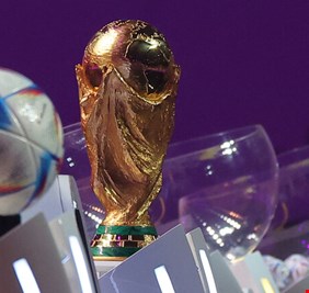 منافس قطر مهدد بالاستبعاد من كأس العالم