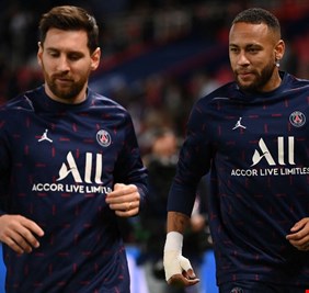 ميسي ونيمار مستعدان للتتويج بلقب الدوري الفرنسي