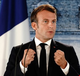 إيمانويل ماكرون رئيسا لفرنسا لولاية ثانية