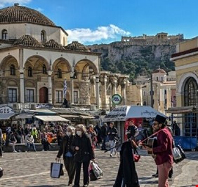 بمناسبة افتتاح الموسم السياحي .. عدة دول ترفع قيود فيروس كورونا عند دخول البلاد