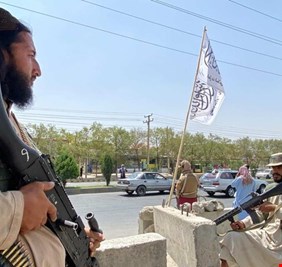 طالبان ردا على إعلانها عيد الفطر يوم الأحد: نتبع الشريعة ولا نقلد العرب!