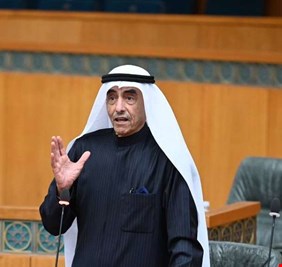 ماذا يريد هذا (المعتوه)؟ نائب كويتي يدعو لبناء سور فاصل واغلاق الحدود البرية والبحرية مع العراق