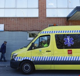 وسائل إعلام: 17 مصابا على الأقل جراء انفجار قوي في منزل وسط مدريد