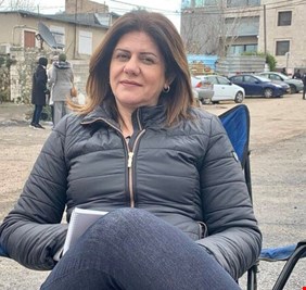 من هي الصحفية الفلسطينية شيرين أبو عاقلة؟